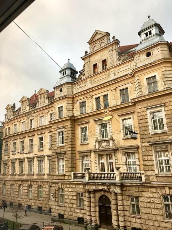 New Appartment-Studio Іn The Center Of Lemberg Exterior foto